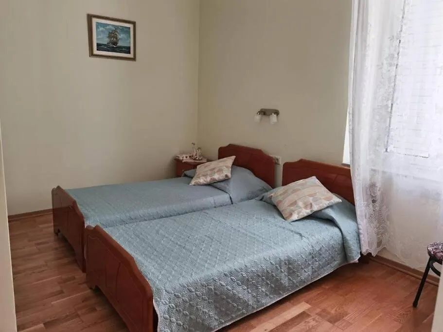 Central & Cozy Apartment Sarandë
